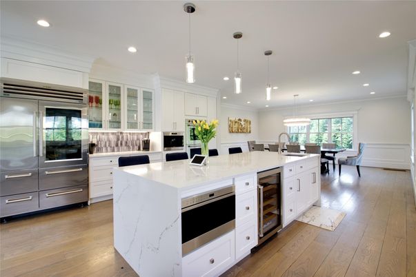 Dining room, Interior, Kitchen, Pendant Lights, Recessed Lighting, Stainless Steel Appliances, Wood Texture Flooring