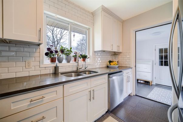 Interior, Kitchen, Stainless Steel Appliances