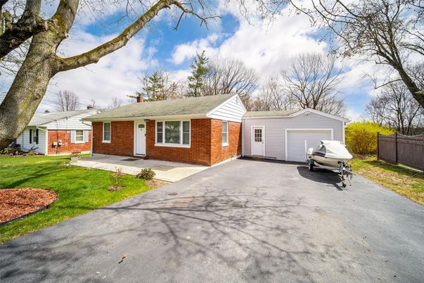 Attached, Detached Garage, Exterior, Facade, Brick Facade, Cape Cod