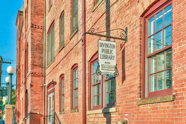Exterior, Facade, Brick Facade, Rowhouse