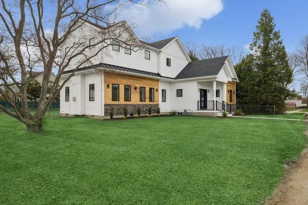 Backyard, Exterior, Facade, Farmhouse
