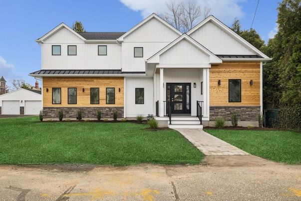 Exterior, Facade, Brick Facade, Farmhouse
