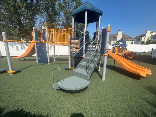Backyard, Exterior, Playground
