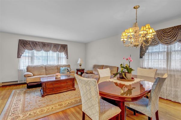 Chandelier, Dining room, Interior, Living room, Wood Texture Flooring