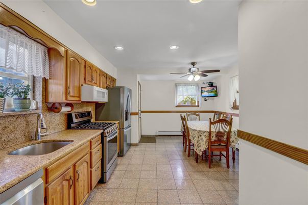 Dining room, Interior, Kitchen, Recessed Lighting
