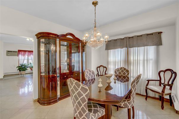 Chandelier, Dining room, Interior