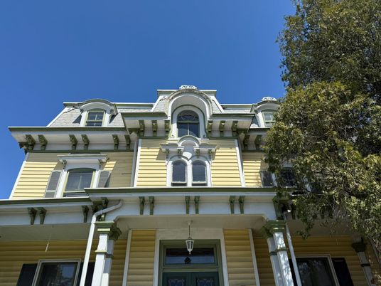 Exterior, Facade, Queen Anne Victorian