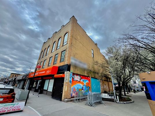 Exterior, Facade, None