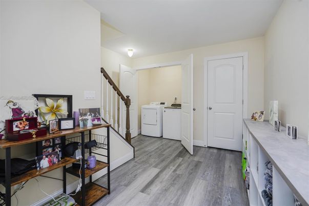 Interior, Washer, Wood Texture Flooring