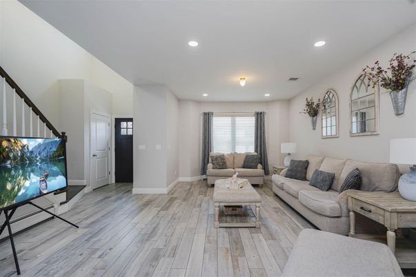 Interior, Living room, Recessed Lighting, Wood Texture Flooring