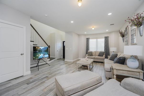 Interior, Living room, Recessed Lighting, Wood Texture Flooring
