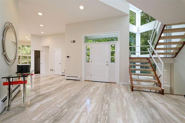 Interior, Recessed Lighting, Wood Texture Flooring