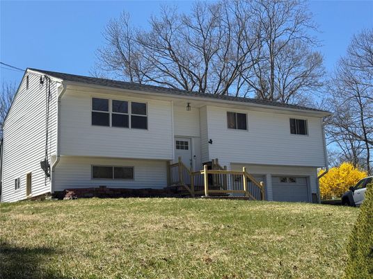 Attached, Exterior, Facade, Raised Ranch