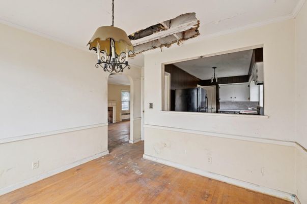 Chandelier, Interior, Kitchen, Wood Texture Flooring