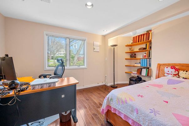 Bedroom, Home Office, Interior, Recessed Lighting, Wood Texture Flooring