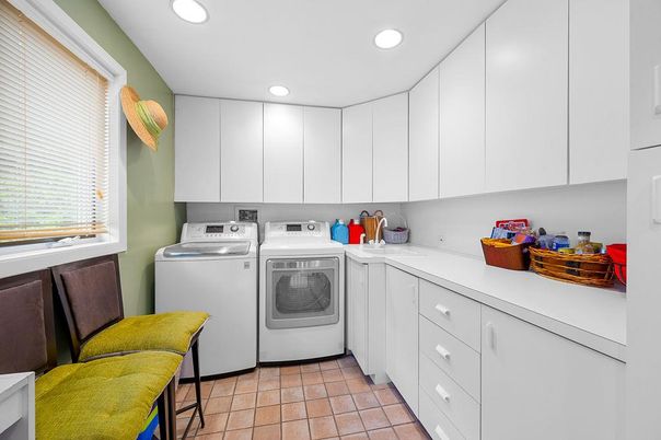 Interior, Recessed Lighting, Washer