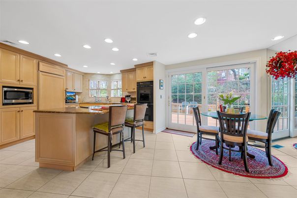 Dining room, Interior, Kitchen, Recessed Lighting
