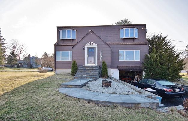 Backyard, Exterior, Facade, Rowhouse