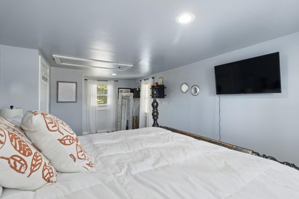 Bedroom, Interior, Recessed Lighting