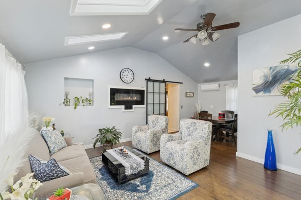 Dining room, Interior, Living room, Recessed Lighting, Wood Texture Flooring