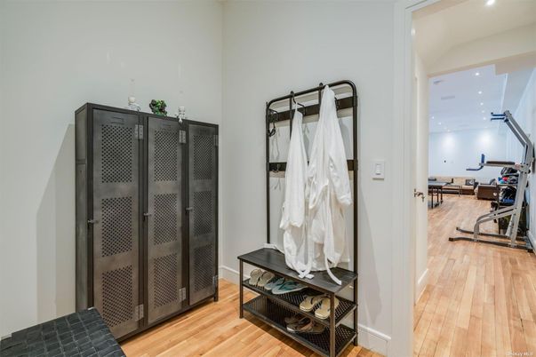 Fitness Equipment, Interior, Recessed Lighting, Wood Texture Flooring