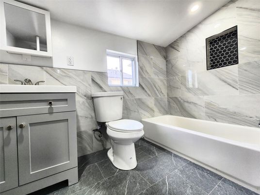 Bathroom, Interior, Marble, Marble Walls, Recessed Lighting