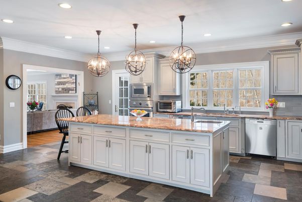 Chandelier, Interior, Kitchen, Pendant Lights, Recessed Lighting, Stainless Steel Appliances