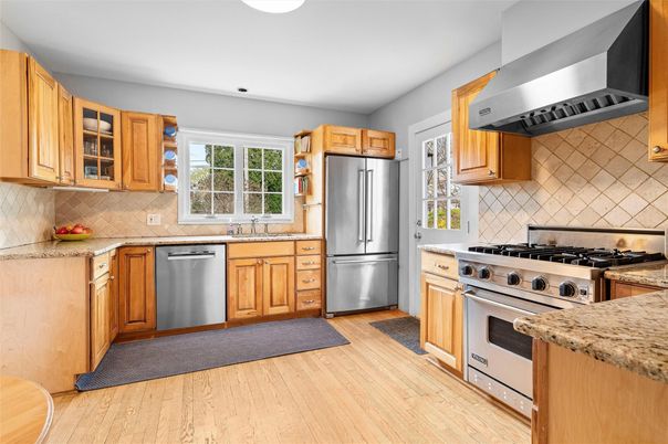 Interior, Kitchen, Stainless Steel Appliances, Wood Texture Flooring