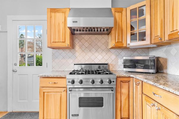Interior, Kitchen, Stainless Steel Appliances