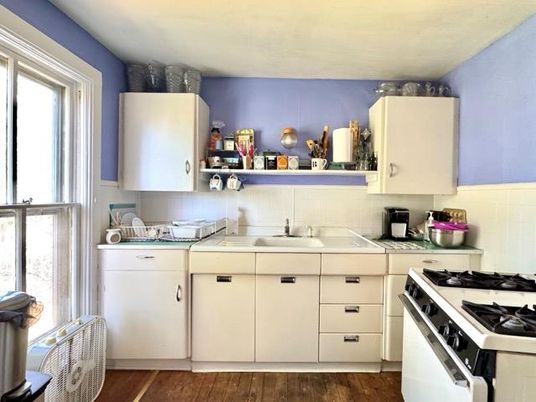 Interior, Kitchen, Wood Texture Flooring