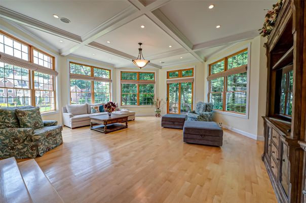 Interior, Living room, Pendant Lights, Recessed Lighting, Wood Texture Flooring