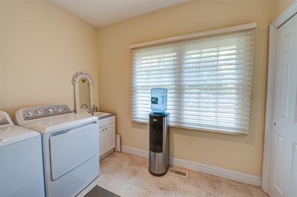 Interior, Washer