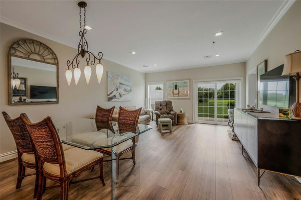 Dining room, Interior, Living room, Pendant Lights, Recessed Lighting, Wood Texture Flooring