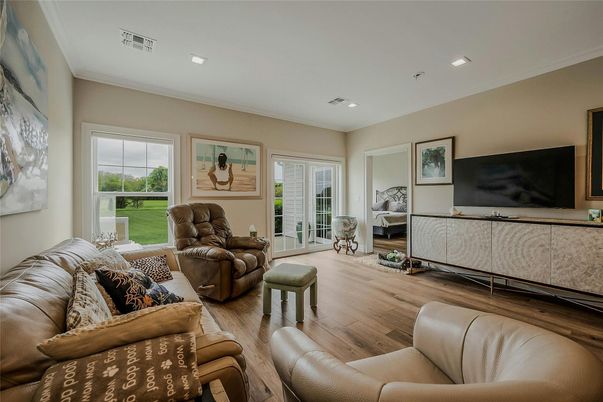 Interior, Living room, Recessed Lighting, Wood Texture Flooring