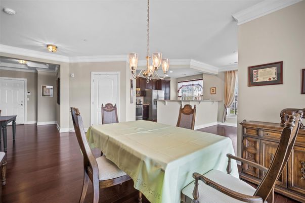 Chandelier, Dining room, Interior, Kitchen, Recessed Lighting, Wood Texture Flooring