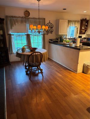 Chandelier, Dining room, Interior, Kitchen, Recessed Lighting, Wood Texture Flooring