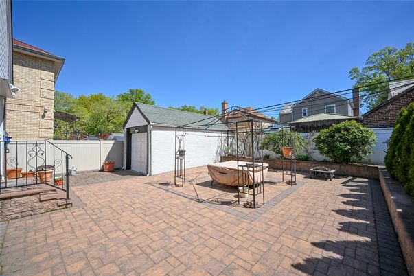 Backyard, Detached Garage, Exterior