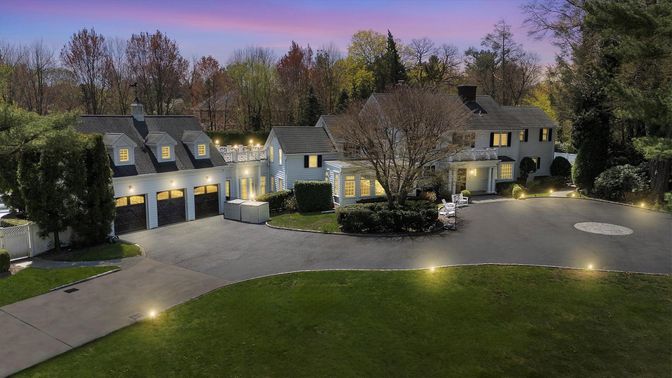 Attached, Backyard, Exterior, Facade, French Provincial
