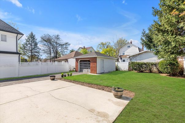Backyard, Detached Garage, Exterior