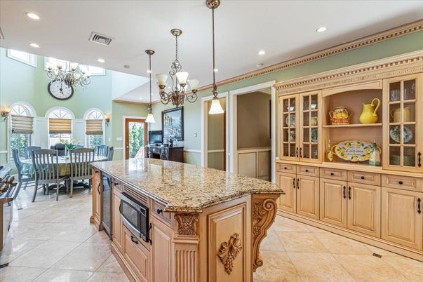 Chandelier, Dining room, Interior, Kitchen, Pendant Lights, Recessed Lighting