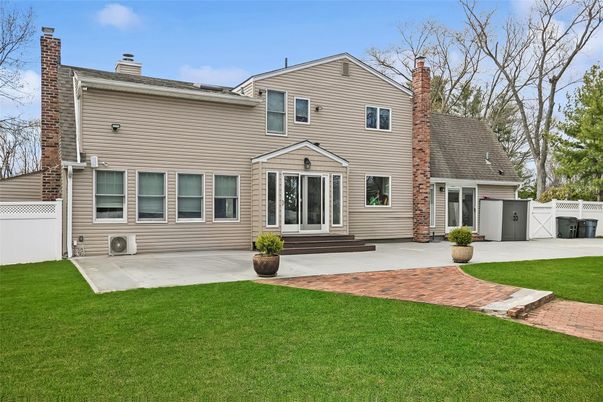 Backyard, Detached Garage, Exterior