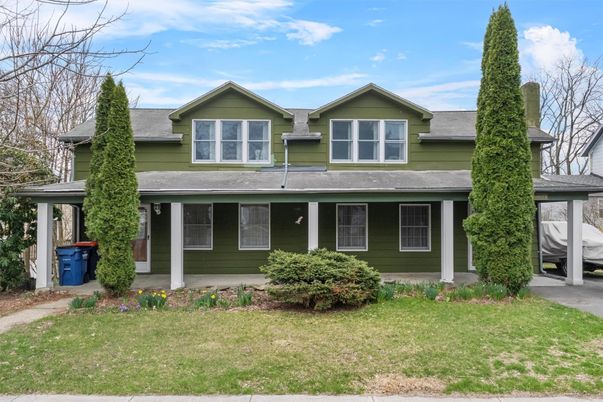 Exterior, Facade, American Craftsman