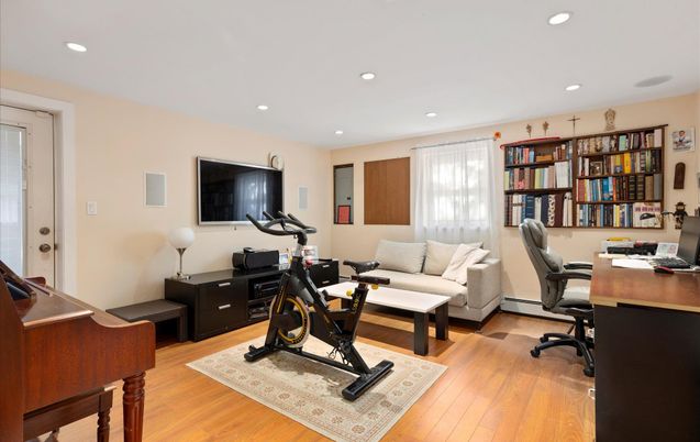 Fitness Equipment, Home Office, Interior, Recessed Lighting, Wood Texture Flooring