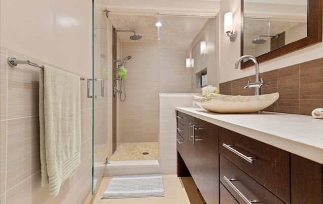 Bathroom, Glass Shower, Interior