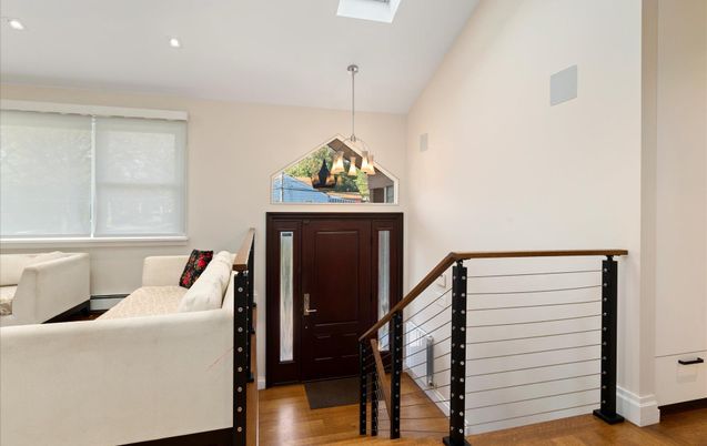 Interior, Pendant Lights, Recessed Lighting, Wood Texture Flooring