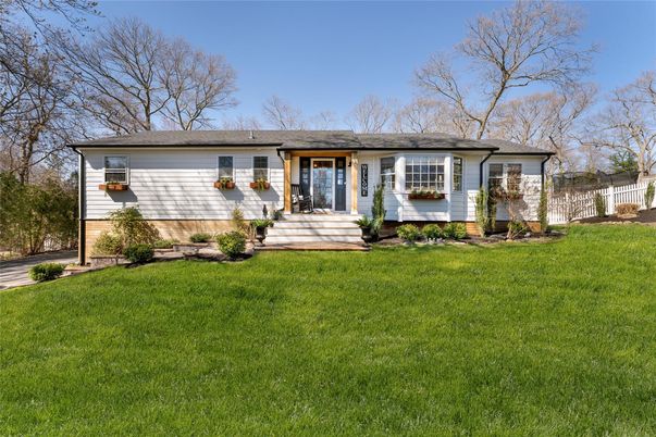 Backyard, Exterior, Facade, Cape Cod