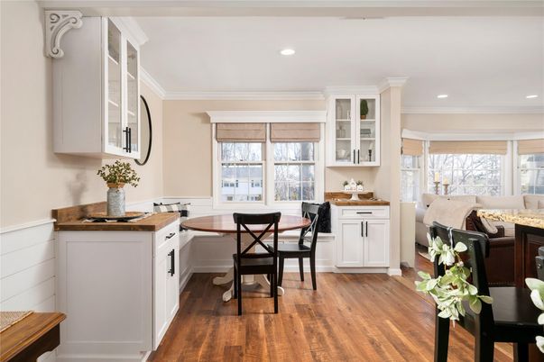 Dining room, Interior, Kitchen, Recessed Lighting, Wood Texture Flooring