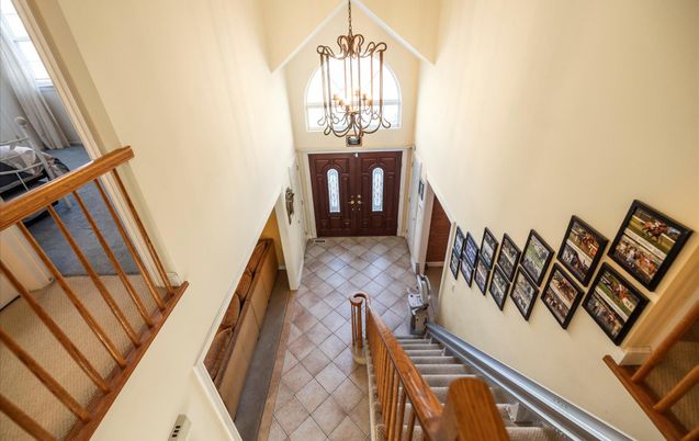 Chandelier, Interior