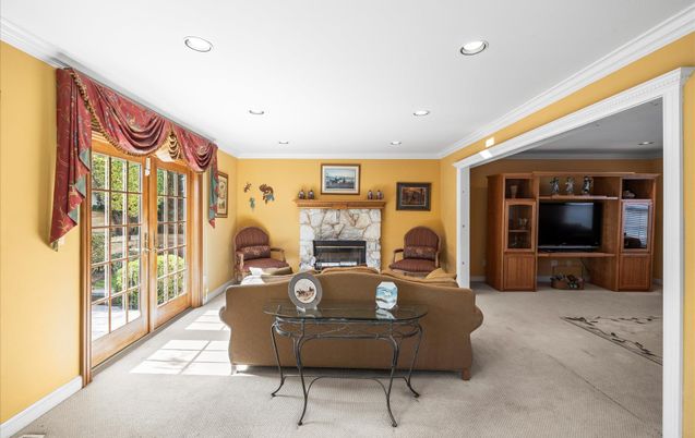 Fireplace, Interior, Living room, Recessed Lighting