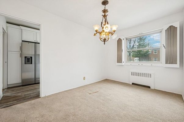 Chandelier, Empty room, Interior